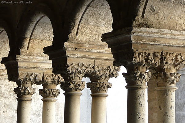 Abbaye de Montmajour