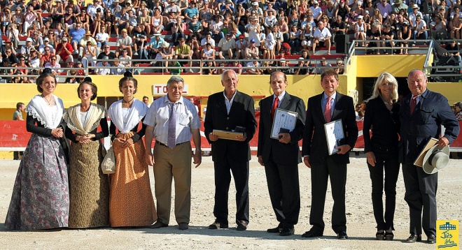 Arènes des Saintes Maries de la Mer - camargue.fr