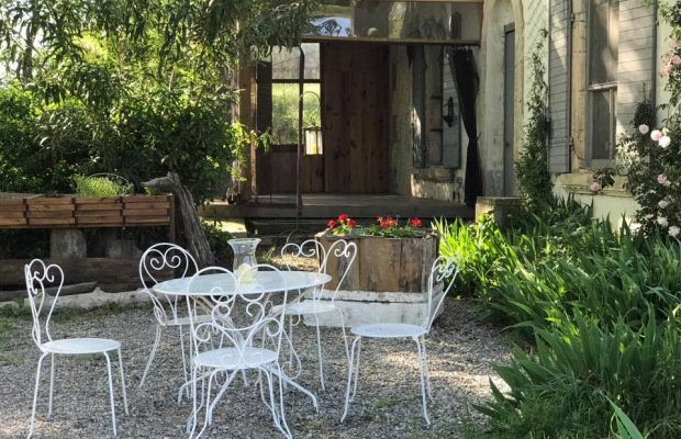 Les Grandes Cabanes du Vaccarès - camargue.fr