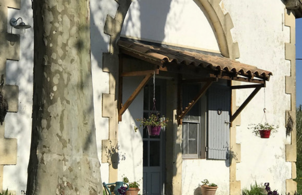 Les Grandes Cabanes du Vaccarès - camargue.fr